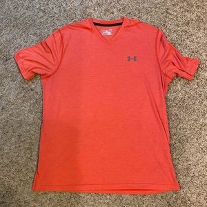 NWOT Under Armour Men’s Active Tee